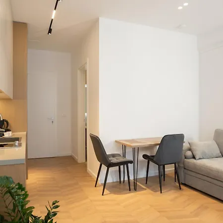 Albani's 公寓式酒店 3*