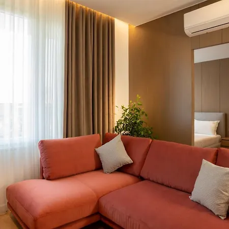 Aparthotel Albani's