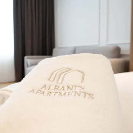 Aparthotel Albani's