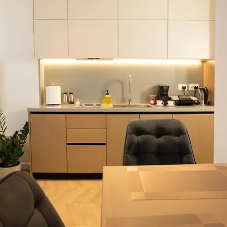 Albani's 3* تيرانا